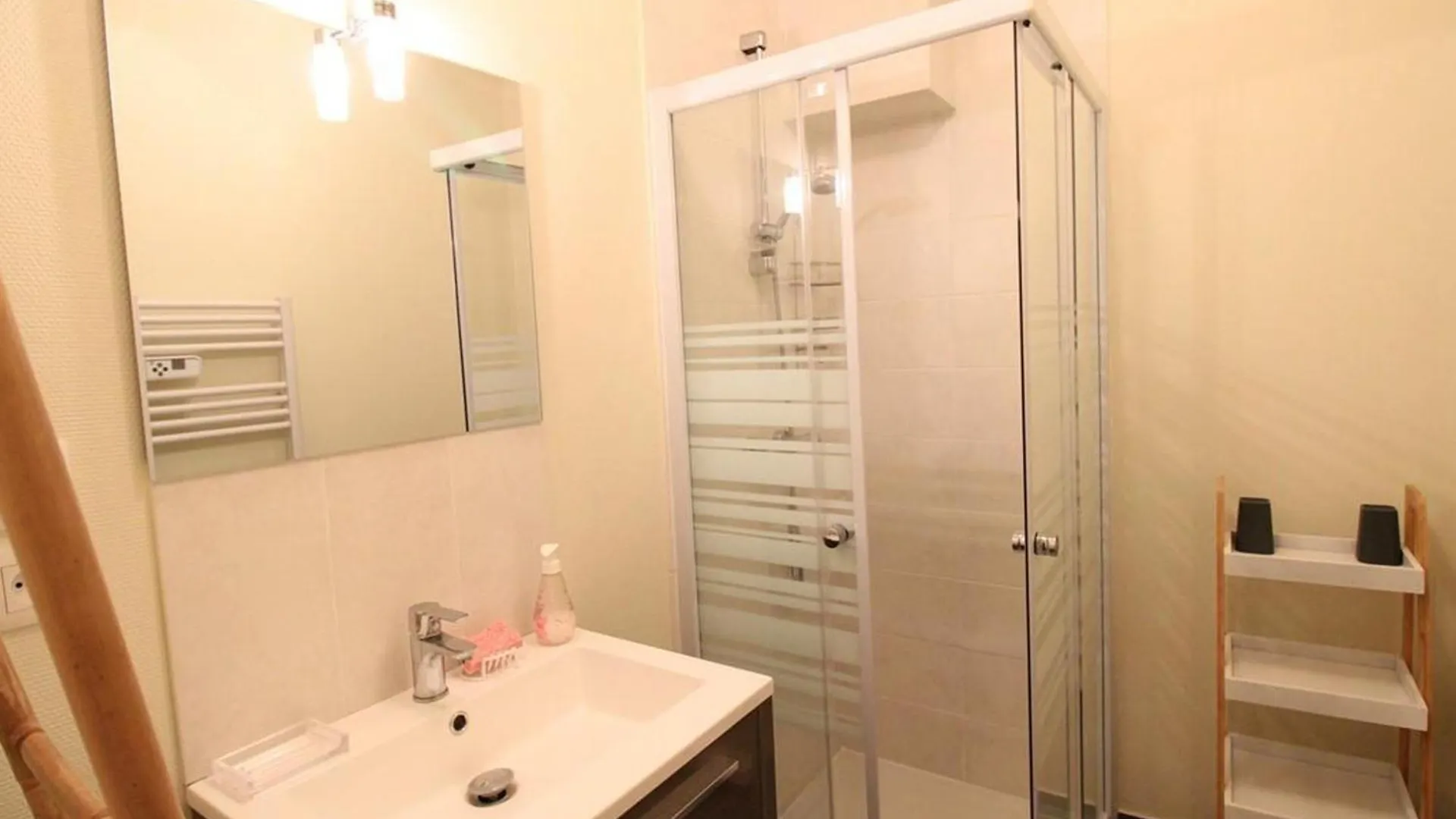 Maison Au Calme Avec Jardin, Cheminee Et Wi-Fi, Proche Lacs Et Activites En Pleine Nature - Fr-1-742-253 Champagnac  0*, Champagnac (Auvergne)